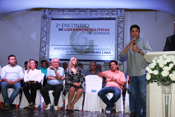 Serrinha – Doze partidos e oito vereadores declaram apoio ao pré-candidato Adriano Lima
