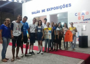 Em comemoração aos 87 anos de vida educacional, Colégio Estadual Antônio Bahia realiza exposição cultural