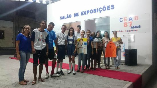 Em comemoração aos 87 anos de vida educacional, Colégio Estadual Antônio Bahia realiza exposição cultural