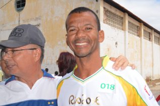 Recordista e dono de 250 troféus disse que participação no revezamento é uma grande marca na sua vida