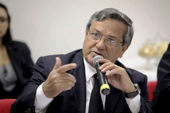 Deputados Elmar Nascimento e Artur Maia devem indicar os novos superintendentes da CODEVASF na Bahia; afirma Benito Gama