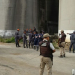 Falta de equipamento impede resgate de 2º vítima de soterramento em fábrica
