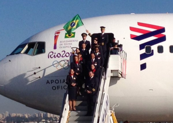 Chama Olímpica chega ao Brasil; siga o caminho da tocha