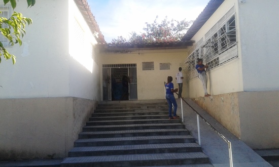 Iêda Barradas - Fica no Bairro Açudinho às margens da rodovia saída para Retirolândia