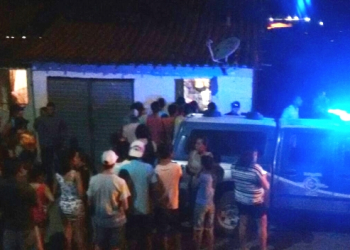 Homem mata esposa com tiros na cabeça em Monte Santo