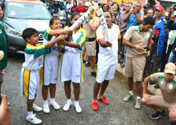 Muita emoção marcou a passagem da Tocha Olímpica em Jaguarari