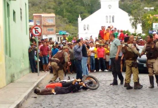 Um morto e um preso depois de tentarem assaltar casa lotérica em Monte Santo