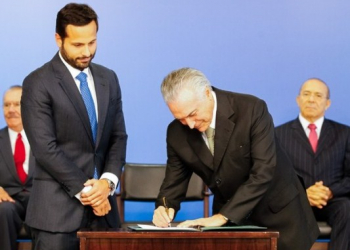 Após polêmica com artistas, Temer dá posse a novo ministro da Cultura