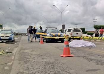 Passageiro que ia pra São Paulo desce de ônibus para tomar café e morre atropelado