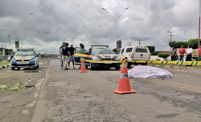Passageiro que ia pra São Paulo desce de ônibus para tomar café e morre atropelado