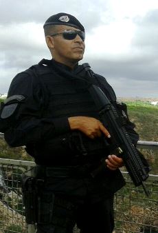 Dentro do Bope a especialidade de Ronaldo é a parte de explosivos