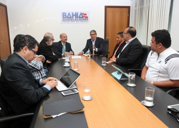 Passagem da Tocha Olímpica movimenta cidades na Bahia