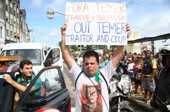 tocha_protestotemer2_mauro_01