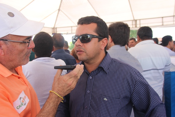 Monte Santo I – Com a presença do governador, Jorge Andrade entrega Unidade Básica de Saúde em Pedra Vermelha