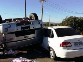 Segundo polícia, criança estava sem cinto de segurança.