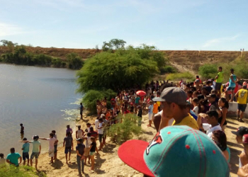 Menina de 13 anos tenta salvar amiga e morre afogada em barragem