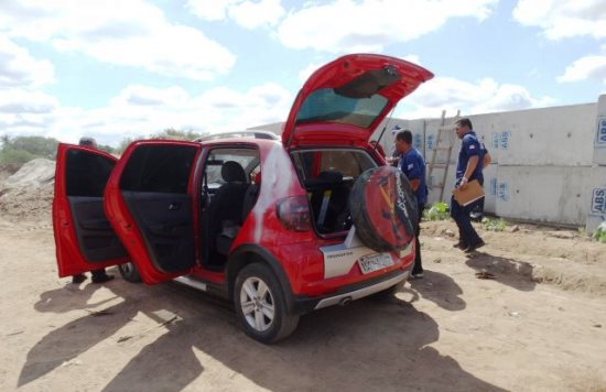 Soldado PM é encontrado morto dentro de carro