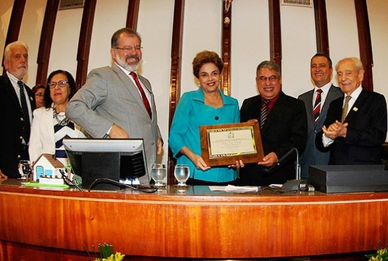 Por indicação do deputado Rosemberg Pinto, Dilma Rousseff é a mais nova cidadã baiana