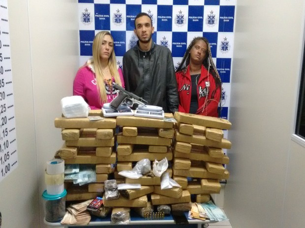 Polícia prende três e apreende 80kg de maconha em Vitória da Conquista