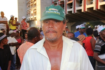 Grito da Terra Bahia – Mais uma vez os trabalhadores rurais saem frustrados por não serem recebidos pelo governador