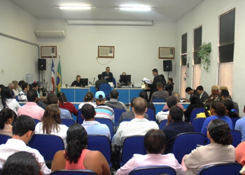 Coité – Começa o julgamento de réu acusado de matar esposa a facadas no Conjunto Habitacional Mário da Caixa