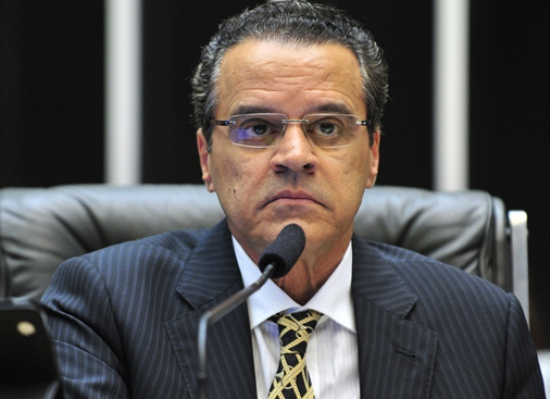 Após ser citado em delação, ministro Henrique Alves pede demissão do Turismo