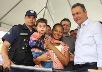 Alex que preside a Comissão de Saúde da ALBA pediu apoio ao governador para ajudar o garoto Davi Lucas