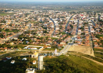 Gika Lopes parabeniza Serrinha e destaca suas ações para o município