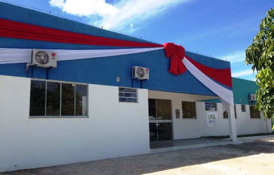 Monte Santo: Otto Alencar participa de inauguração de UPA e entrega de 9 carros para servir a saúde