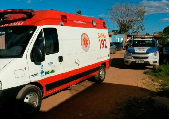 Caminhão atropela e mata criança que brincava na rua