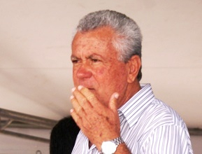 Ex-prefeito de Mairi “Capeta” sofre AVC enquanto participava de reunião política