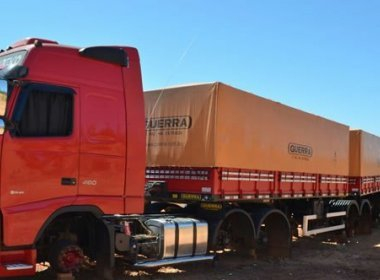 Grupo sequestra casal e rouba todos pneus de carreta