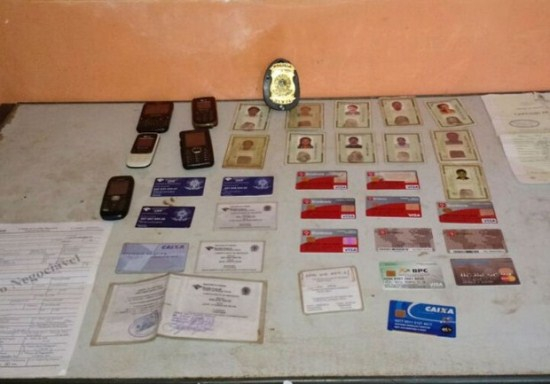 Grupo é preso por falsificar RG para fazer cartões no INSS