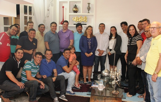 Coité – Presidente do PSD Mulher no município é indicada pré-candidata a vice de Assis (PT)