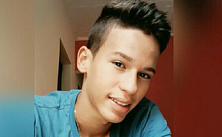 Jovem de 15 anos é assassinado durante assalto quando ia para escola
