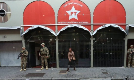Justiça manda bloquear R$ 102 mi do PT e de ex-tesoureiro