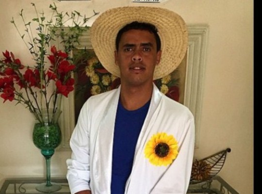 Van com a banda ‘Rei da Cacimbinha’ capota após colidir em animal entre Serrinha e Araci