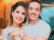 Fãs organizam protesto na porta do casamento de Wesley Safadão