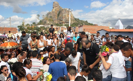 sepultamento de Ienata - 8- foto- Raimundo Mascarenhas