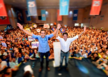 ACM Neto oficializa candidatura à prefeitura de Salvador