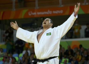 Rafael Silva é bronze no judô; Brasil ganha a terceira medalha na modalidade