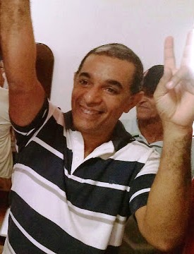 Carlos pode dizer que conhece os dois grupos