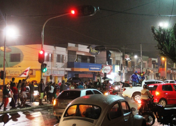 Grande carreata no centro de Coité deixou a militância empolgada para a reeleição de Assis