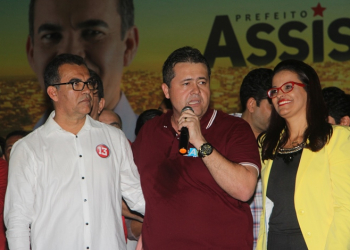 Coité – Durante convenção do PT/PSD Assis presta contas do mandato e rebate críticas dos adversários