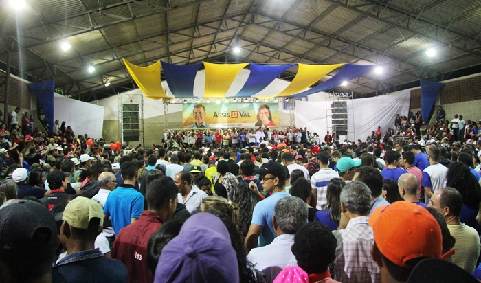 Coité – Durante convenção do PT/PSD Assis presta contas do mandato e rebate críticas dos adversários