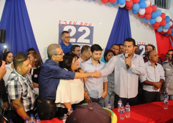 Cansanção I – Paulinho confirma Junior Gomes como vice durante convenção do PR