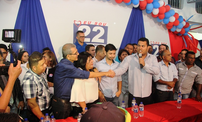 Cansanção I – Paulinho confirma Junior Gomes como vice durante convenção do PR