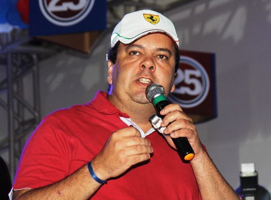 Betão rebate criticas de deputado que acusou o prefeito de Coité de desonesto. “Elmar deveria ter dito ao povo que ele quem está na lista da corrupção”