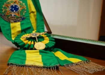 Palácio do Planalto vai apurar sumiço da faixa presidencial