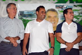 Joélcio, Marcelo e Joelcinho durante a convenção | Foto: Noticias de Santaluz